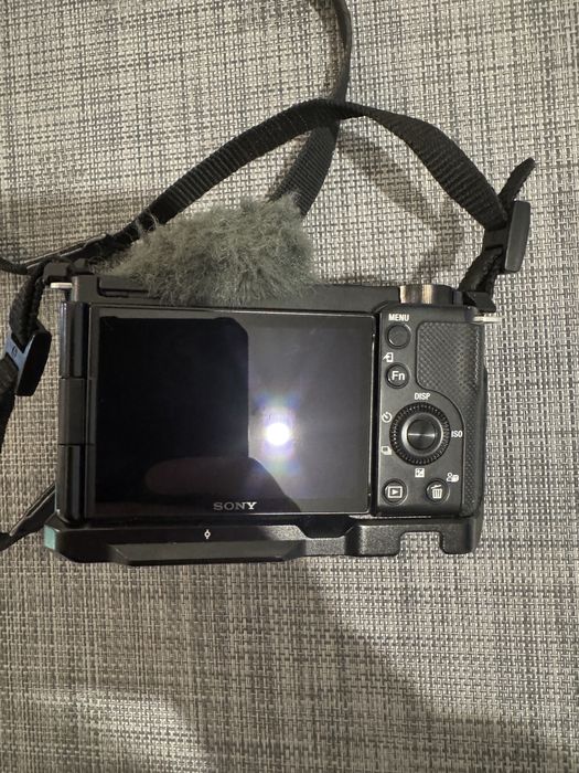 Câmera Sony ZV-E10