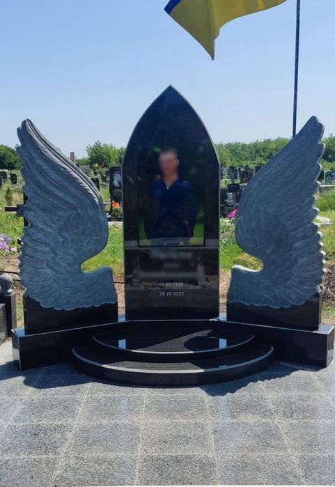 Пам'ятники з граніту, вироби з граніту будь-якої складності