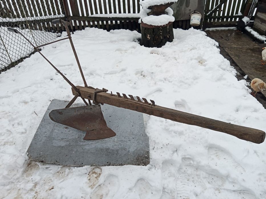 Продається плуг і коліснята