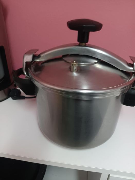 2 panelas de pressão