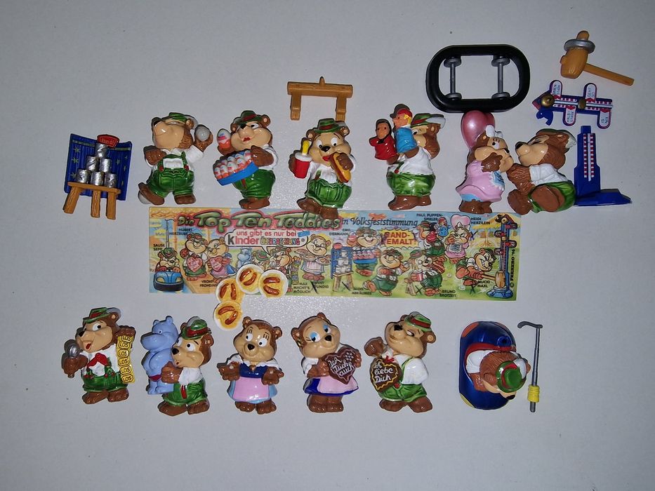 Figurki Kinder Niespodzianka – misie – 12 sztuk – kolekcja
