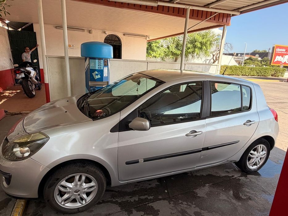 Vende -clio  2300 negociável — photo 5