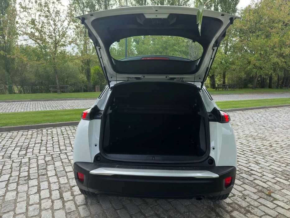 Peugeot 2008 1.5 excelente estado 2020