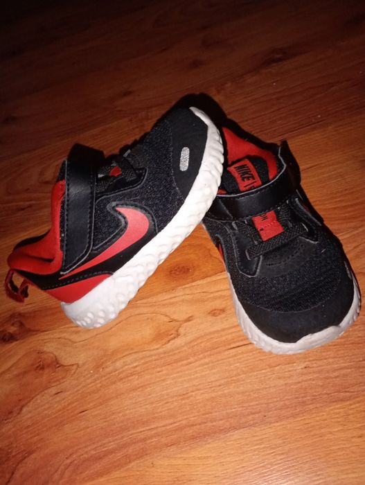 Buty Nike rewolution roz. 21