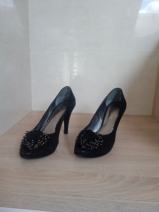 Buty świetne na różnego rodzaju  rozm. 38