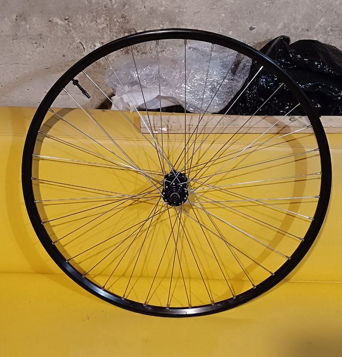 Koła rowerowe marki Alexrims wraz z oponami Schwalbe r 29c