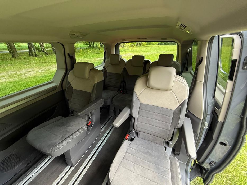 MULTIVAN EDITION Full Version 7 os. VIP class wynajem vw bus T7 NEW