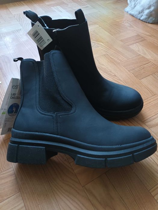 Wyprzedaż -buty czarne rozm.37 nowe-BARDZO TANIO