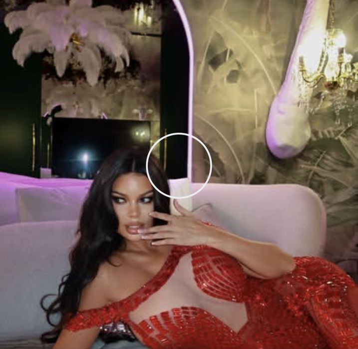 Justyna gradek czerwona zdobiona sukienka 40 L