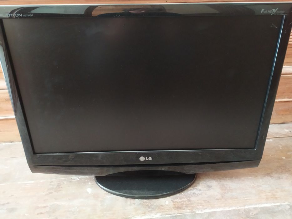 televisões avariadas para recuperação ou peças