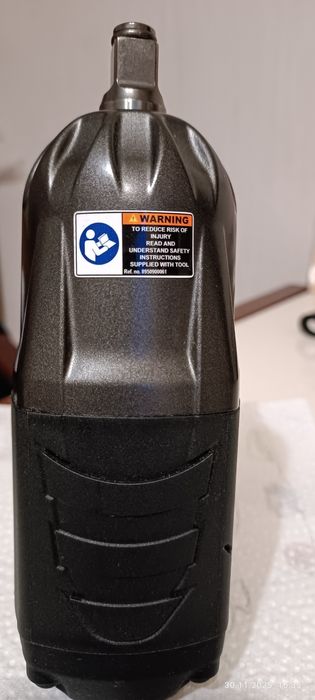 Продам .Ударный гайковерт RODCRAFT 1/2″ ., крутящий момент 1250