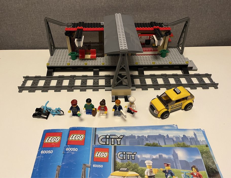 LEGO City 60050 - Dworzec Kolejowy, komplet z instrukcją