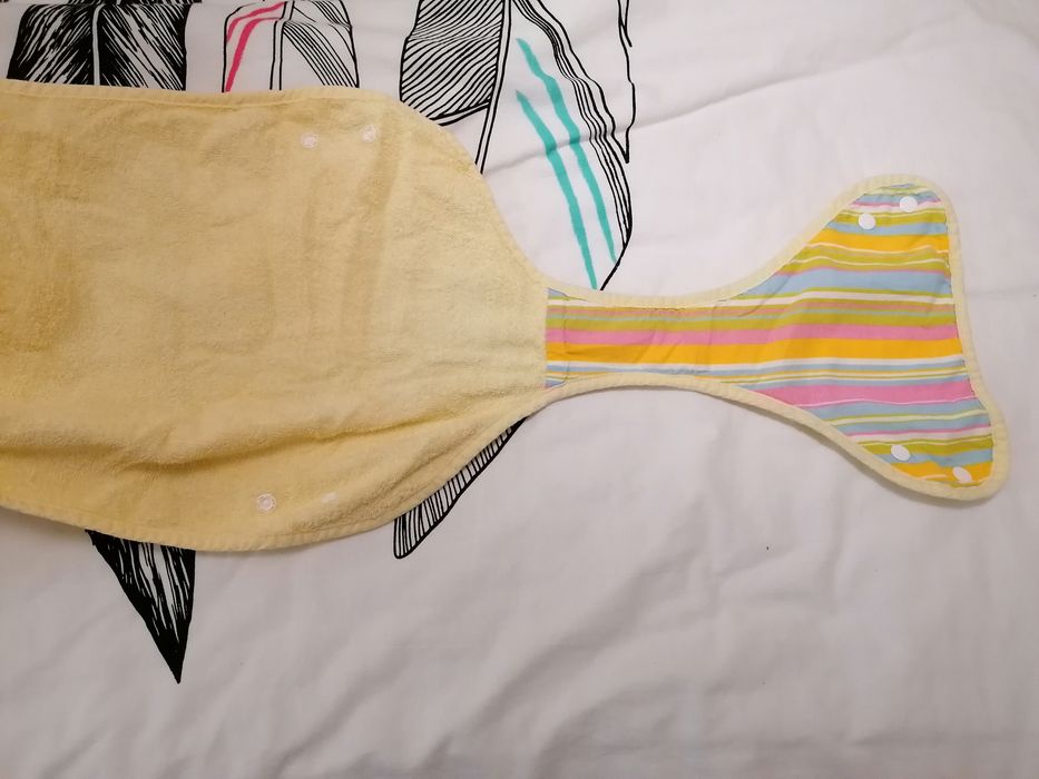 Almofada de amamentação / apoio para bebé