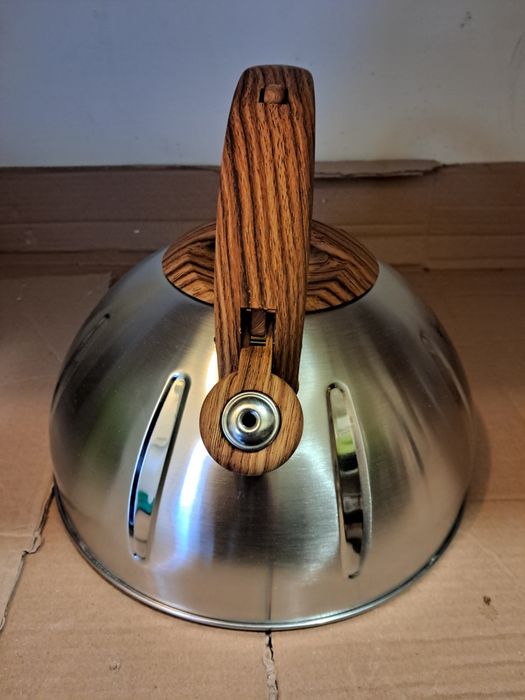 Чайник наплитний зі свистком Kamille