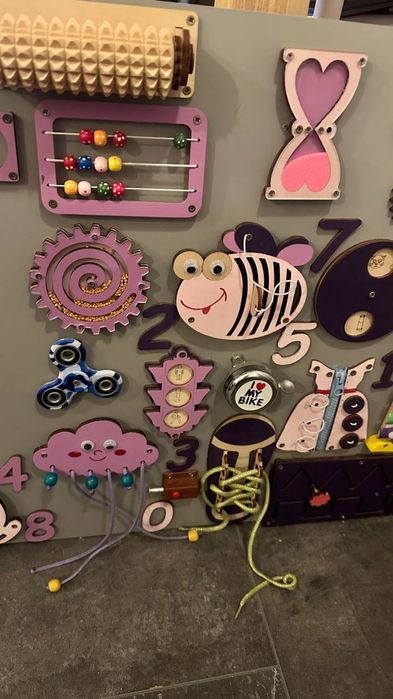 Розвиваюча дошка , бізіборд