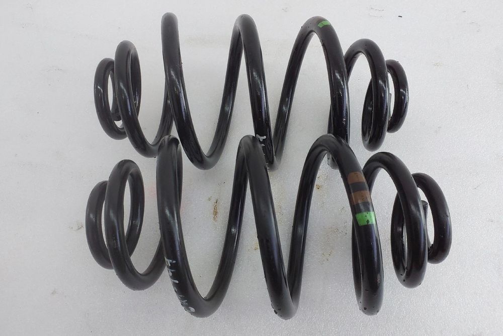 Conjunto molas trás VOLKSWAGEN Passat (3B3)