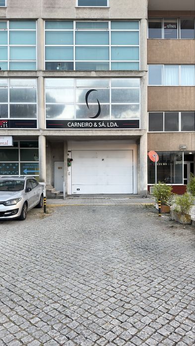 Vendo 2 lugares de garagem