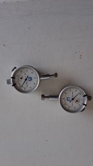 Comparadores de 0,01 mm a 0-5mm