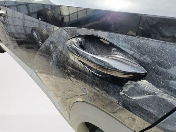 Puxador porta trás esquerdo HYUNDAI Tucson (NX4E)