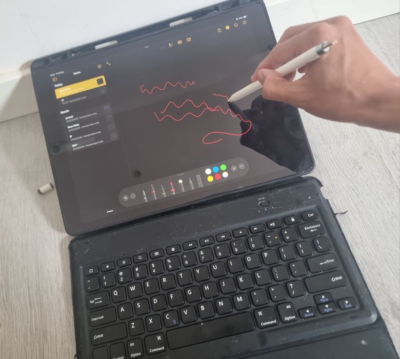 iPad Pro 12.9” 256GB + Apple Pencil – Excelente Estado