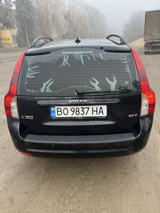 Volvo  v50  2.0 дизель