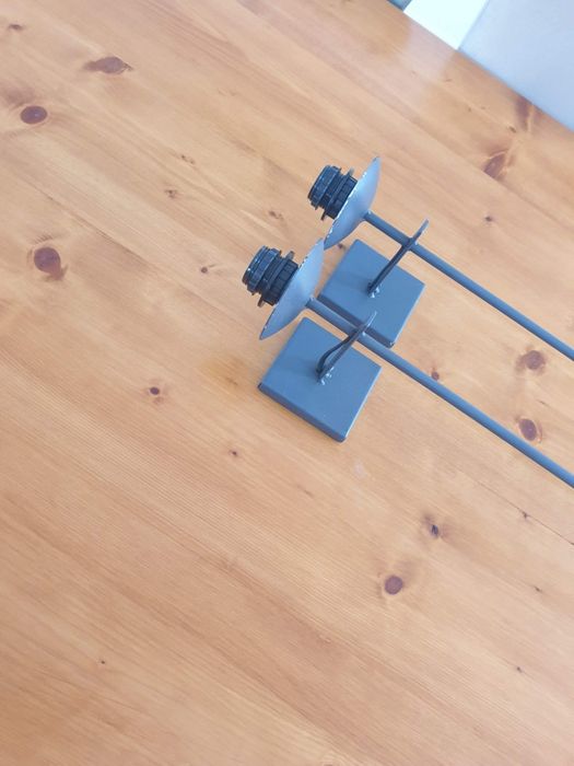 Dois apliques em ferro