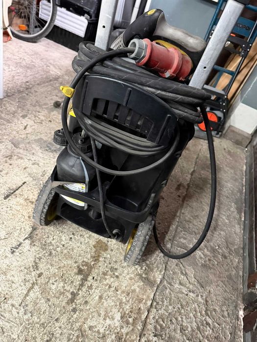 myjka ciśnieniowa Karcher Commercial HD 9/20-4M