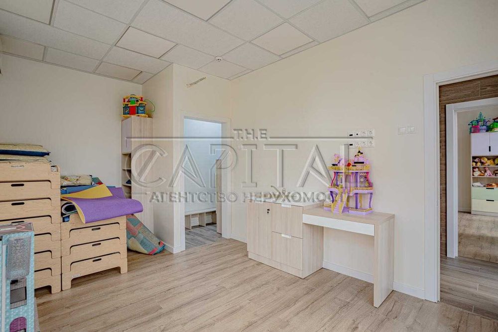 Продажа здания Голосеевский район, ул. Метрологическая, 56