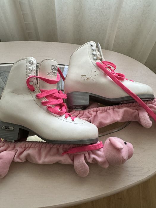 Ковзани розмір 38