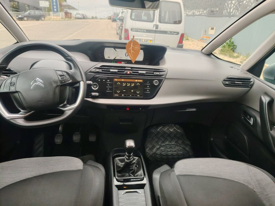 Citroën C4 Spacetour 1.5d - ano 2018 -7 lugares