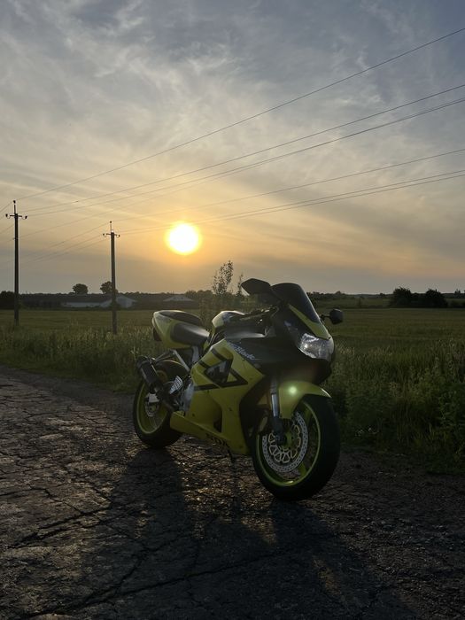 Honda CBR 929 rr Fireblade 900 919 954
