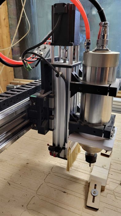 Frezarka CNC QueenBee ploter 1500x1000 2.2kW