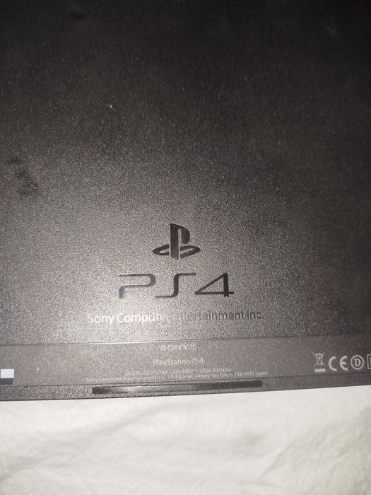 PlayStation 4 FAT 1TB + GRA