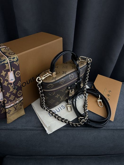 Сумка шкіряна louis vuitton vanity chain poich , луі вітон