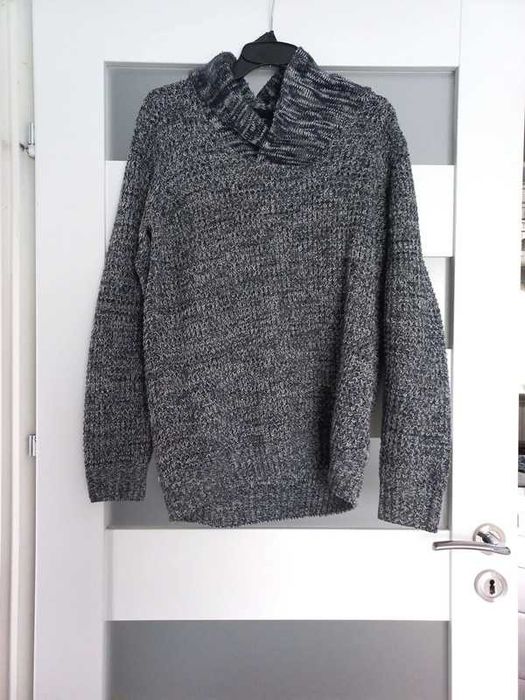 Sweter z  golfem