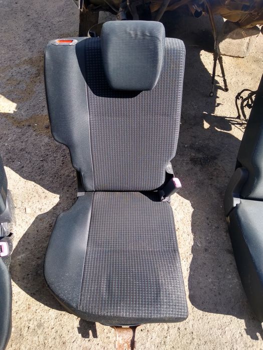 Fotele Suzuki Swift IV 5d 04-10r oryginał Europa komplet