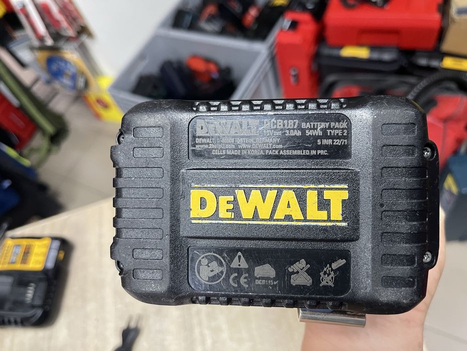 Dewalt DCD709 / безщітковий шурупокрут Девольт