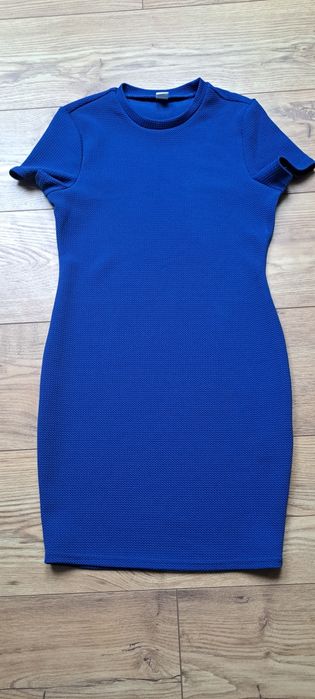 Dziewczęca sukienka na 10 - 11 lat