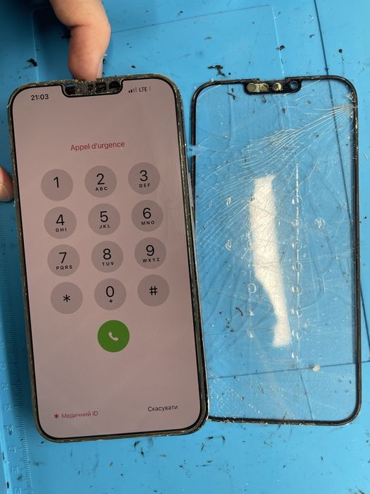 Заміна скла дисплею ремонт телефону samsung one plus pixel apple