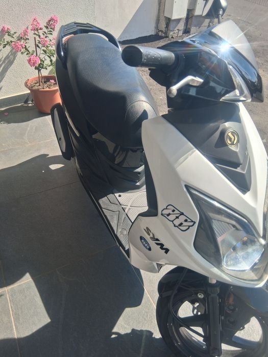 Motoenxada kawasaki FA 210 secoter 125cc