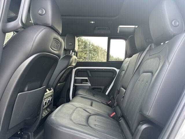 2022 Land Rover Defender 110 S