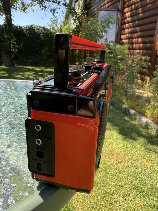 Продам магнитолу SANYO M-S350LE