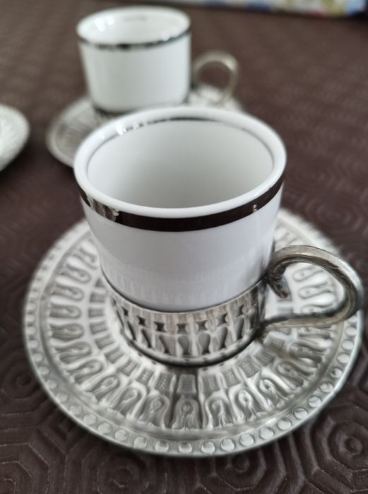 Chávenas (6) de café de porcelana e casquinha nunca usadas
