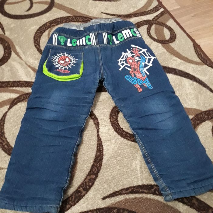 Утеплённые джинсы на мальчика 3-4 года