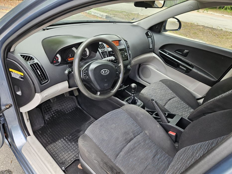 Kia Ceed 2007 рік 1.6 дизель для військових
