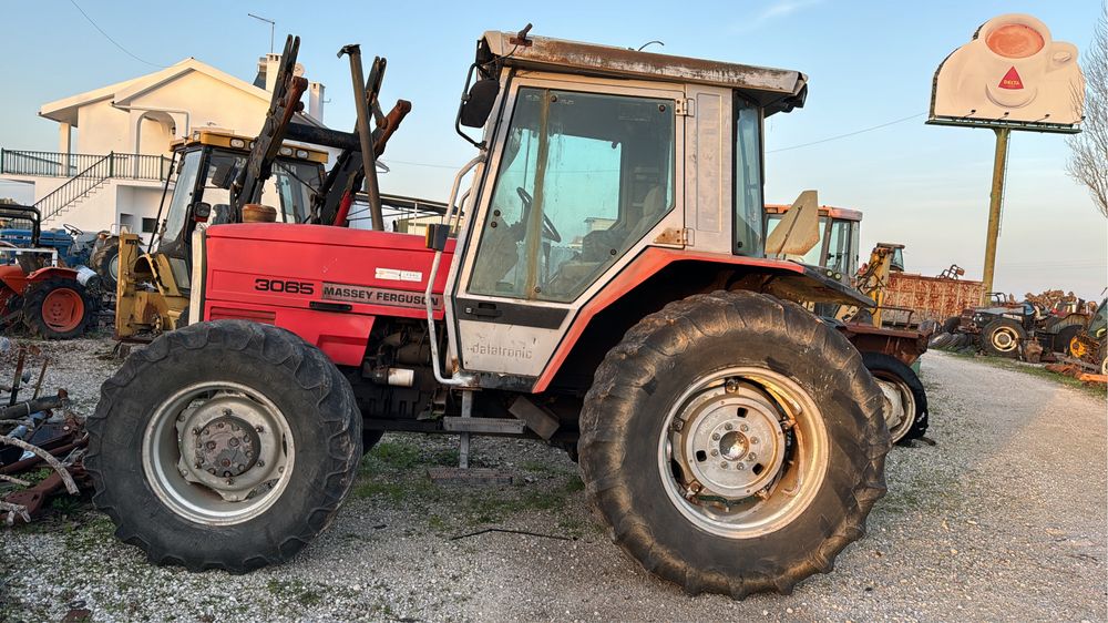 Massey Ferguson 3065,potência 85cv.