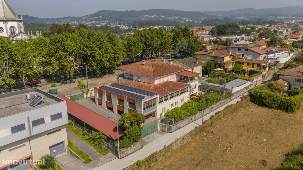 Venda de imovel com Restaurante, café e snack bar em Vila Verde - B...