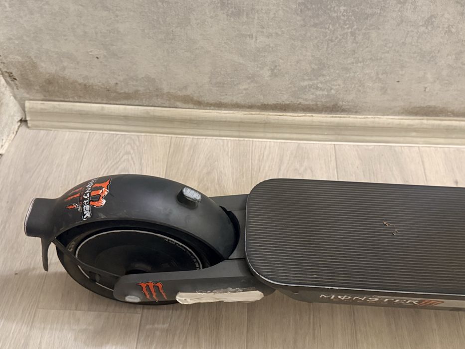 Продается електросамокат xiaomi 4 ultra