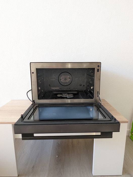 Forno Panasonic 4-em-1 Vapor + Micro-ondas (Novo, c/ acessórios)