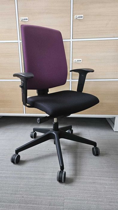Fotel obrotowy ergonomiczny ProfiM RAYA fioletowo-czarny ok. 20 szt.